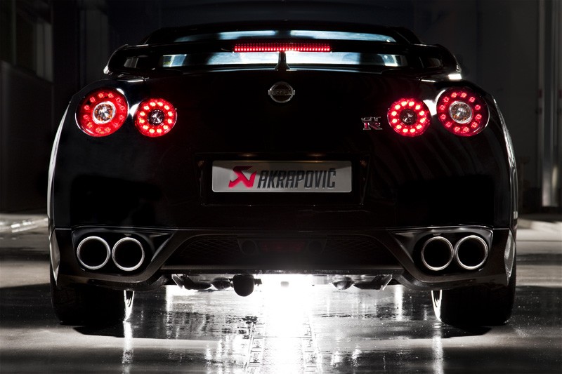 cat back AKRAPOVIC EVO GTR R35 – Image 2